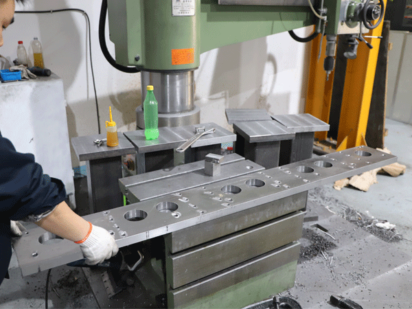 龍門銑床(chuáng)加工